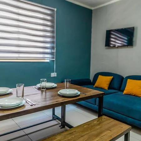 The Seven Apartment *